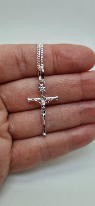 CADENA Y CRUZ DE PLATA