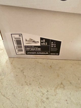 Under Armour Curry Talla 41 Beige/Blanco