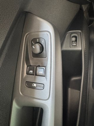 VW Caddy Furgon hibrido enchufable 150cv