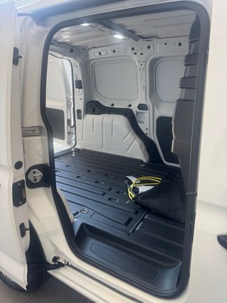 VW Caddy Furgon hibrido enchufable 150cv