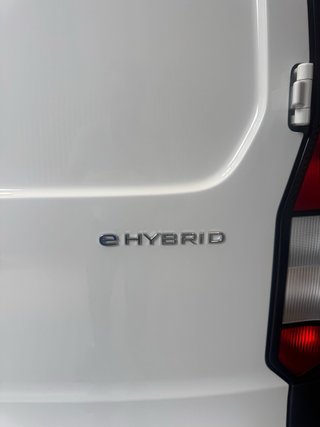 VW Caddy Furgon hibrido enchufable 150cv