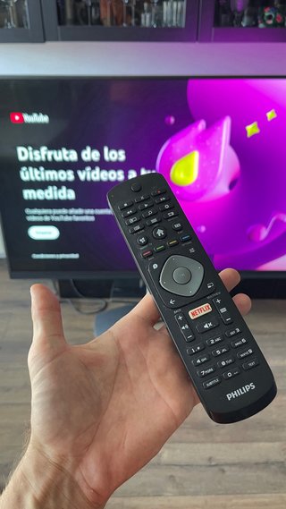 Televisor LED Philips 65 4K/Luz ambient +soporte