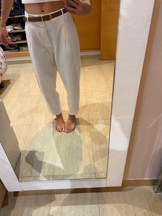 Pantalón lino pinzas cinturón marrón