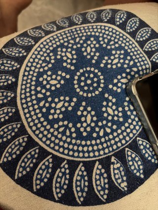 Camiseta con estampado mandala