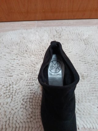 Botines negros tacón