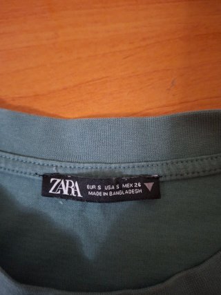 Camiseta Zara manga corta