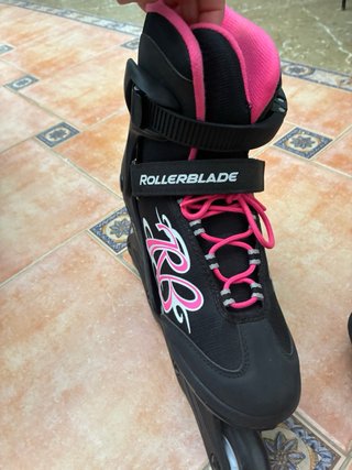 Patines Rollerblade Negros y Rosas