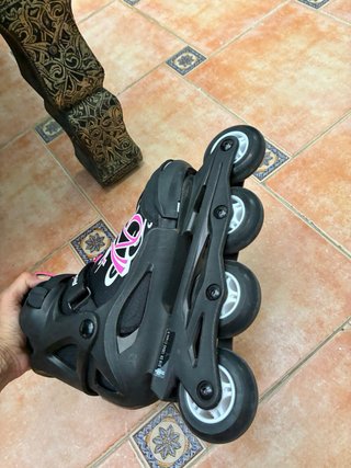 Patines Rollerblade Negros y Rosas