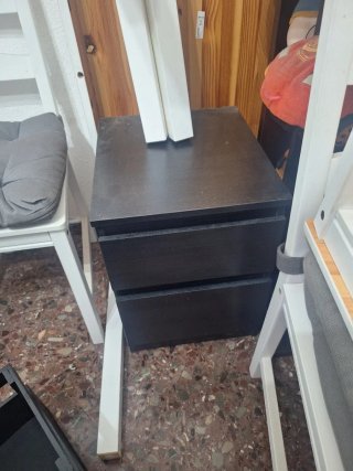 Mesita de noche Ikea negra