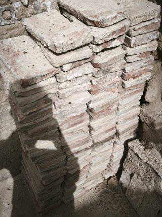 Ladrillos antiguos de piedra