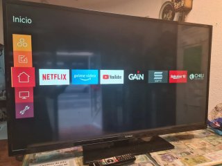 Televisor TELEFUNKEN 4K HDR 49