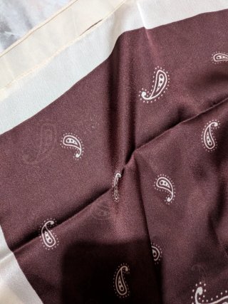 Pañuelo estampado paisley