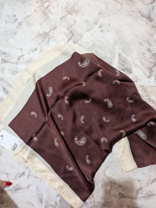Pañuelo estampado paisley