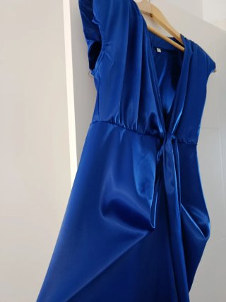 Vestido azul para ocasiones especiales