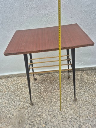 Mesa auxiliar television antigua madera y metal