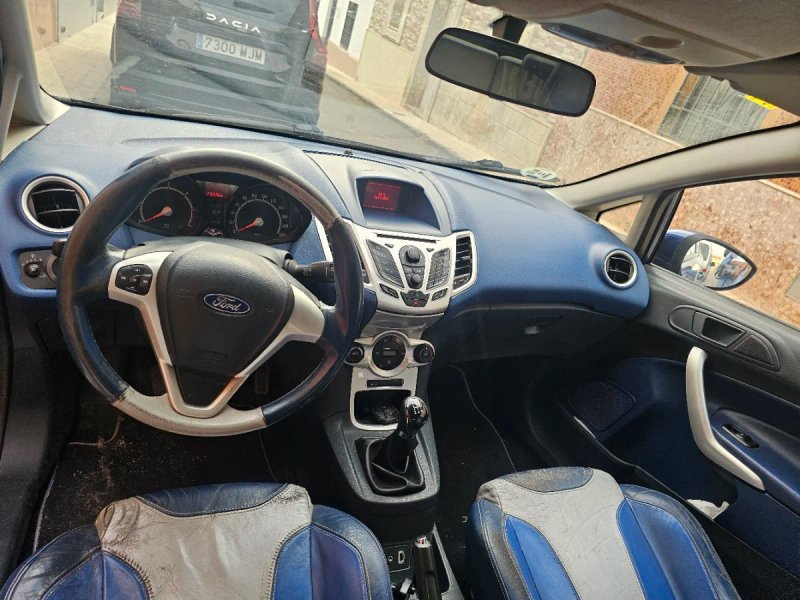 Ford Fiesta 2009 - foto 1