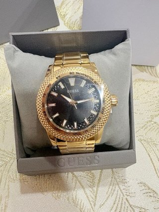 Reloj Guess Dorado y Negro Hombre Nuevo