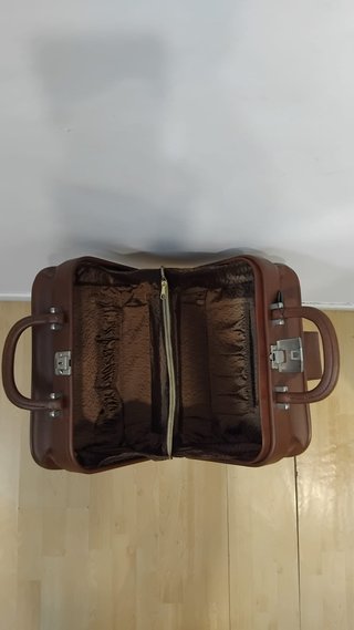 Neceser Vintage Rígido Marrón