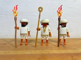 Lote Playmobil árabes con antorchas