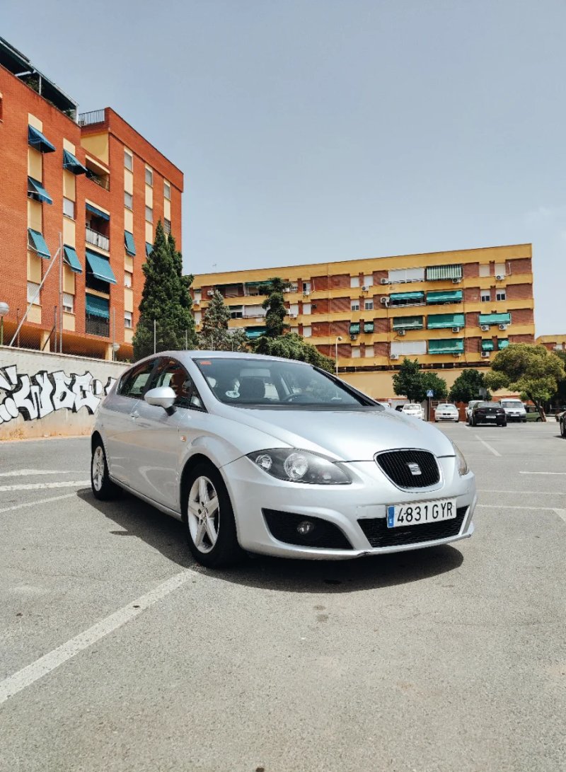 SEAT Leon 2011 - foto 1