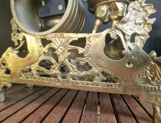 Orologio vintage decorativo in bronzo + candeliere