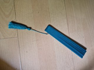Abanico madera turquesa calado
