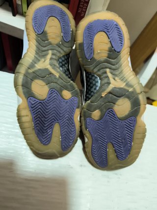Zapatillas Jordan Negras y Blancas