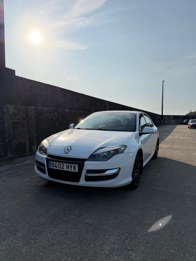 Renault Laguna - foto 1