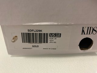 Zapatos dorados elegantes para niña talla 10