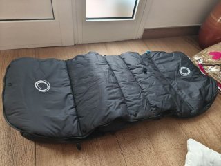Saco para carrito de bebé negro marca Bugaboo