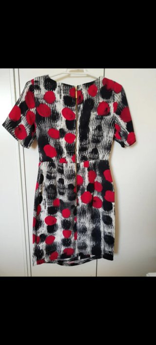 Vestido estampado puntos rojo y negro
