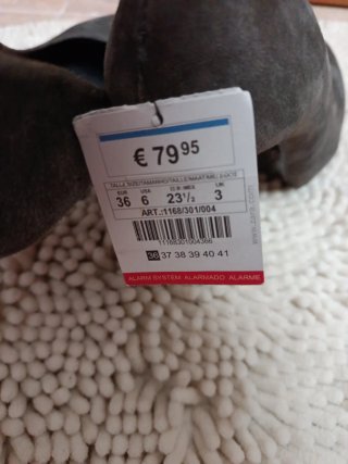 Zapatos de tacón grises talla 36