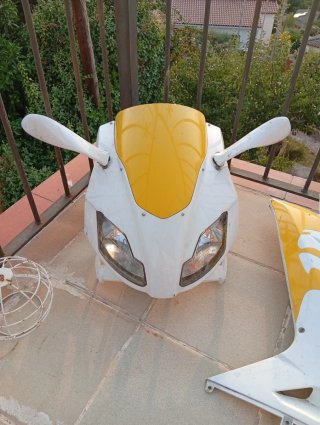 Carenado Aprilia 49rs Blanco/Amarillo