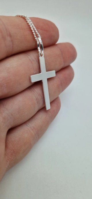CADENA Y CRUZ DE PLATA
