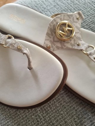 Sandalias Michael Kors Beige/Blanco