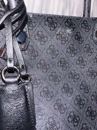 Bolso Guess Negro Monogram