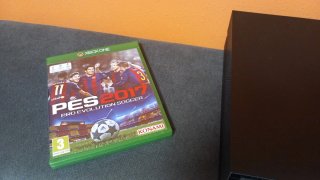 Xbox One X Nero