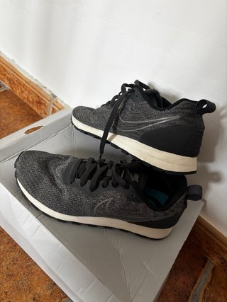 Zapatillas Nike MD Runner 2 ENG Mesh (Negro/Gris)