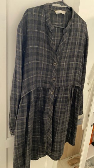 Vestido corto cuadros Zara
