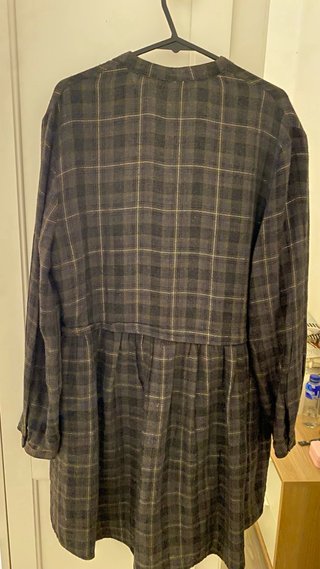 Vestido corto cuadros Zara