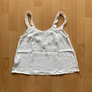 Top blanco Stradivarius con encaje
