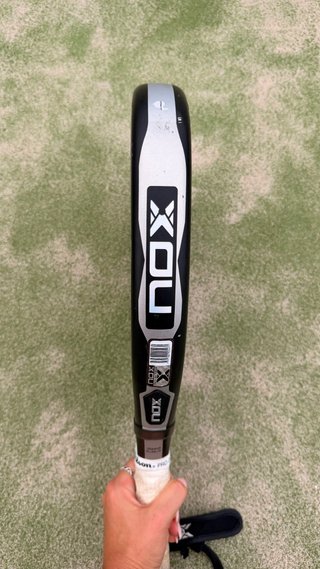 Pala Padel Nox AT Luxury Genius Attack 18K