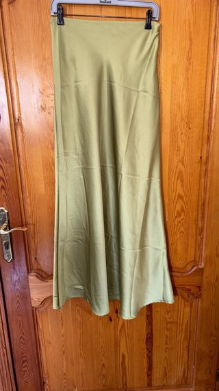 Falda satén verde talla única