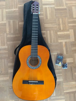 Guitarra Clásica Naranja con Funda