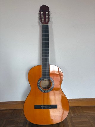 Guitarra Clásica Naranja con Funda