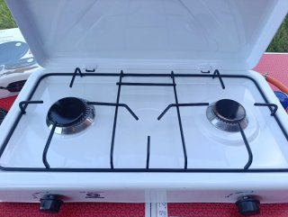 Mesa Camping + Cocina Portátil y Menaje