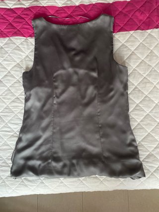 Blusa H&M gris satinada Talla L