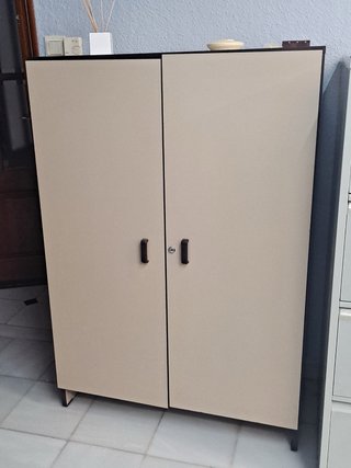 Muebles oficina. Solo en persona.