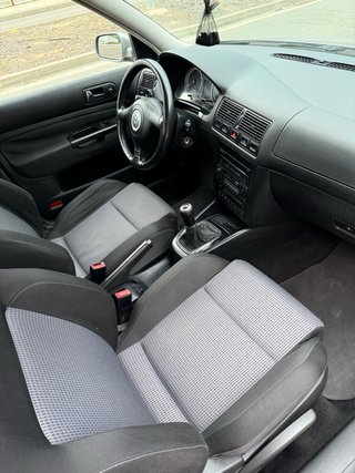 Volkswagen Golf 2003