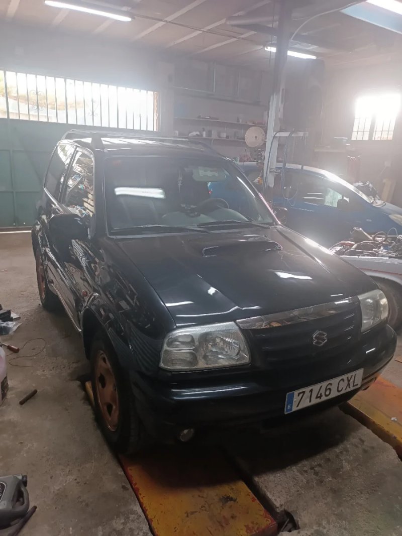 Suzuki Grand Vitara 2004 - foto 1